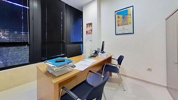 Local en avenida Pintor Xavier Soler