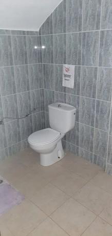 Local en calle Finestrat, 10