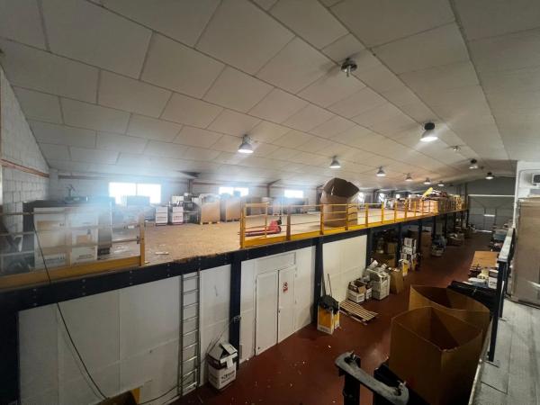 Nave en Barrio Ciudad de Asís - Font-Calent - El Bacarot