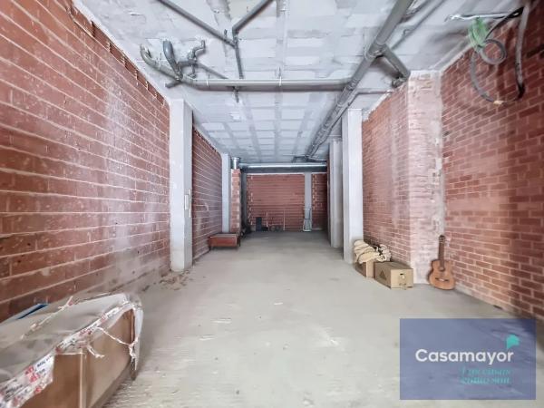 Local en avenida de los Condes de Soto Ameno, 12