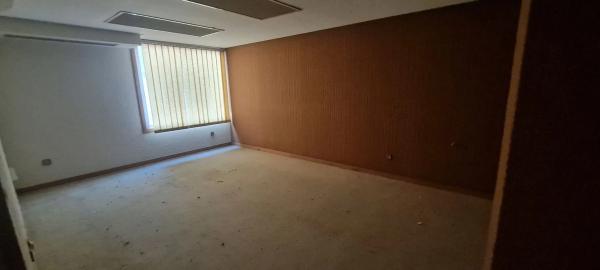 Local en General Marva