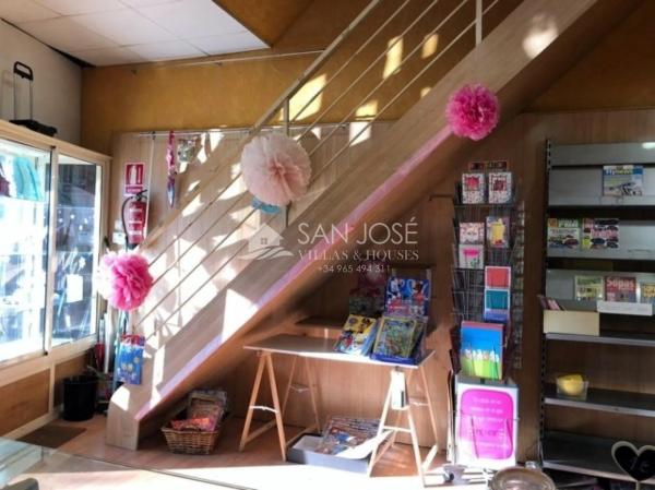 Local en Barrio Garbinet - Parque de las Avenidas