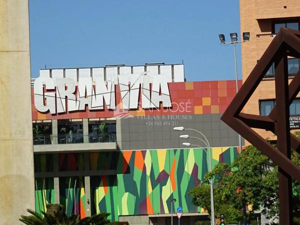 Local en Barrio Garbinet - Parque de las Avenidas