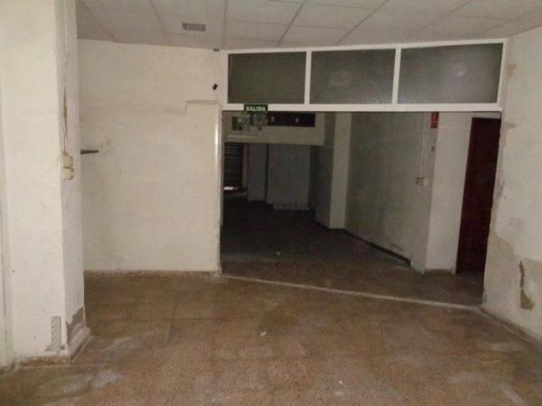 Local en calle de la Primavera