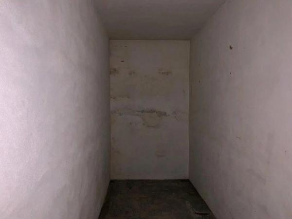 Local en calle Sacerdote Isidro Albert