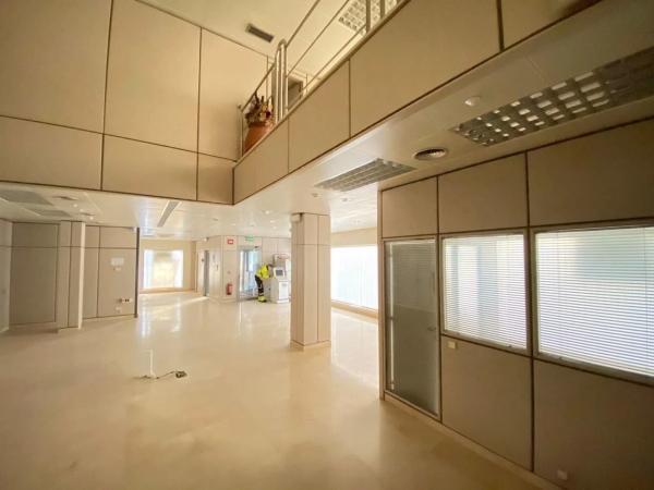 Local en calle Carratala