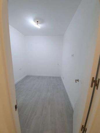 Local en calle Francisco Montero Pérez, 25