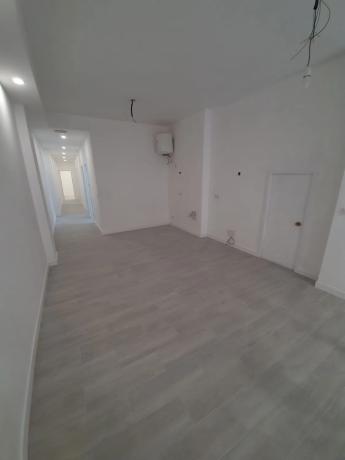 Local en calle Francisco Montero Pérez, 25