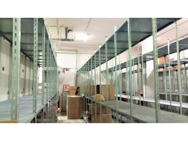 Local en Barrio Campoamor