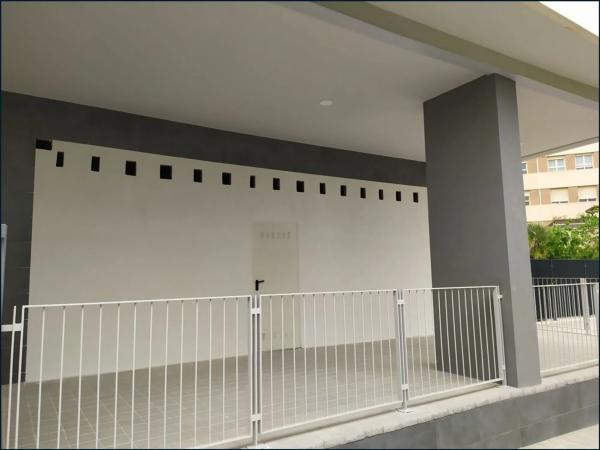 Local en calle Médico Pedro Orts s/n