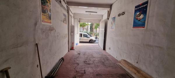 Local en Barrio Carolinas Bajas