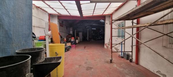 Local en Barrio Carolinas Bajas