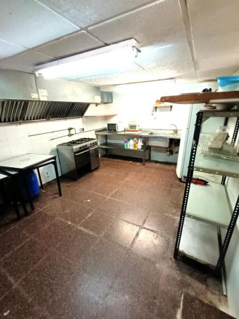 Local en Barrio La Florida Portazgo