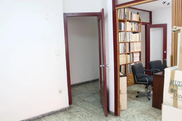 Local en plaza General Mancha