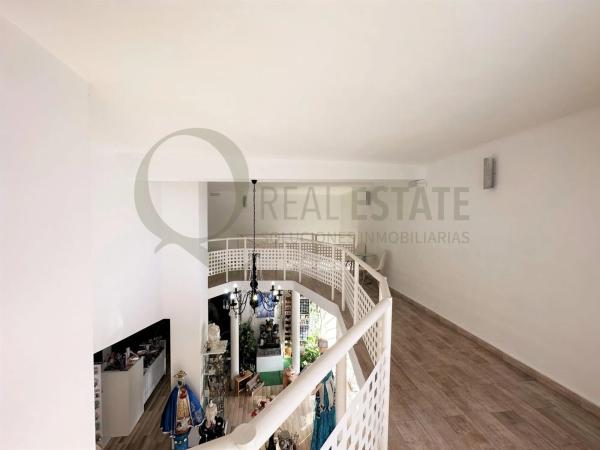 Local en Barrio Altozano