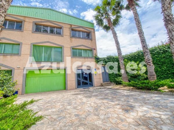 Nave en Barrio Ciudad de Asís - Font-Calent - El Bacarot