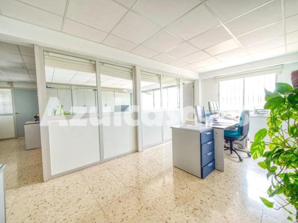 Nave en Barrio Ciudad de Asís - Font-Calent - El Bacarot