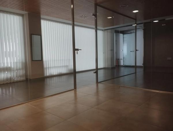 Local en calle bono guarner, 10