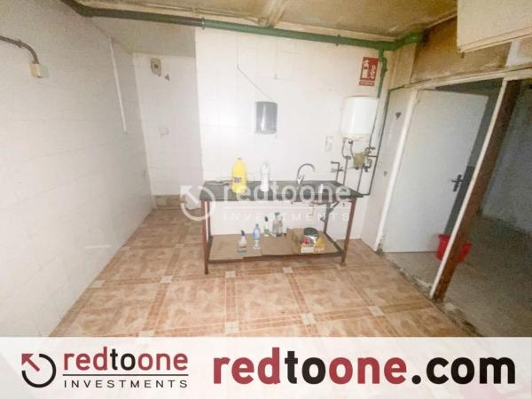 Local en Barrio Campoamor