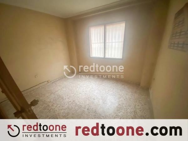 Local en Barrio Campoamor