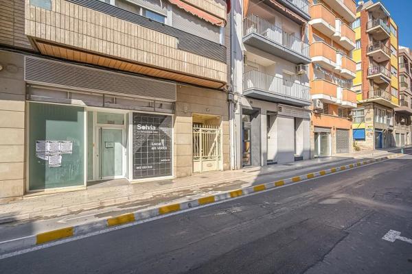 Local en Barrio Carolinas Bajas