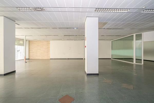 Local en Barrio Carolinas Bajas