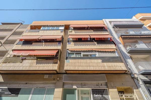 Local en Barrio Carolinas Bajas