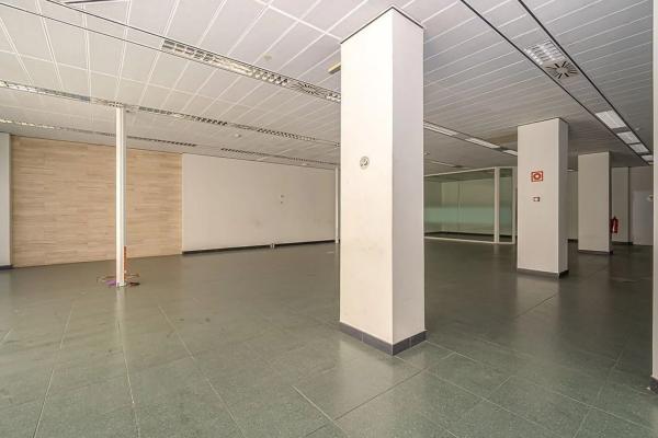 Local en Barrio Carolinas Bajas