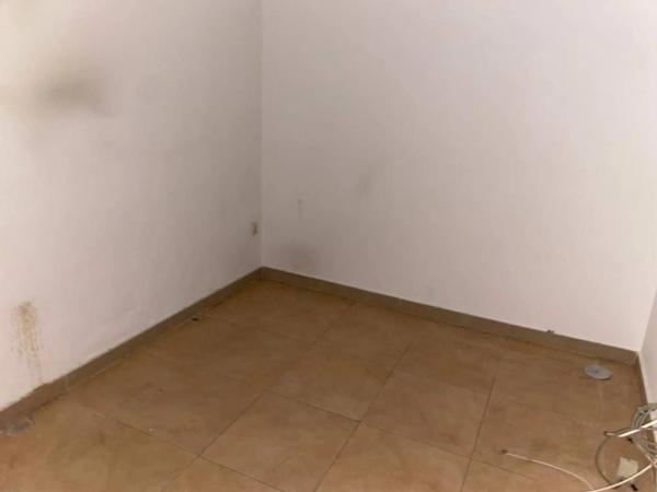 Local en calle San Juan Bautista, 3