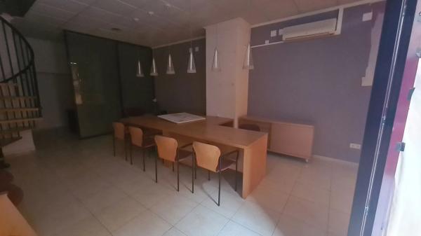 Local en calle Padre Recaredo de Los Rios, 57