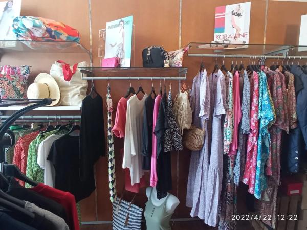 Local en avenida de Holanda, 12