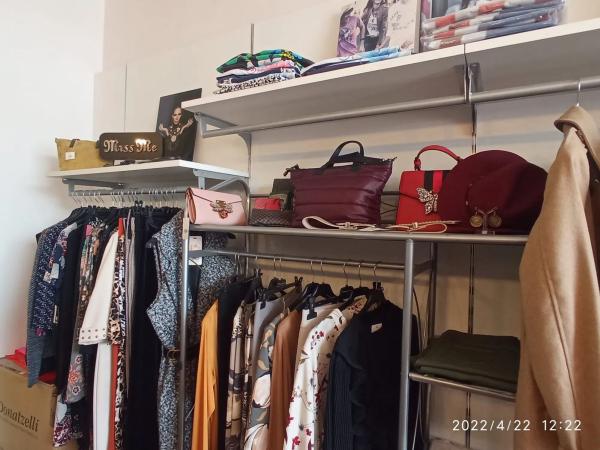 Local en avenida de Holanda, 12