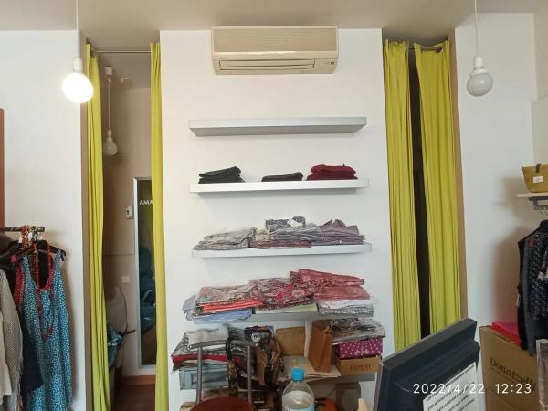 Local en avenida de Holanda, 12