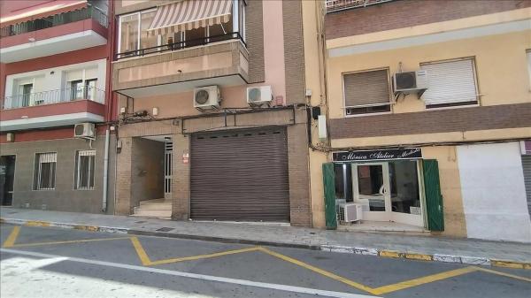 Local en calle San Juan Bautista