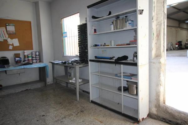 Nave en Barrio Ciudad de Asís - Font-Calent - El Bacarot