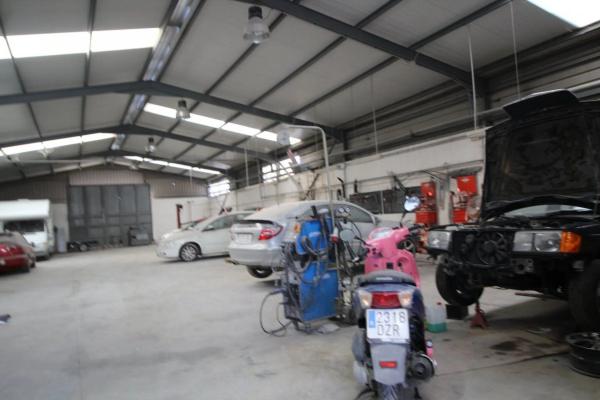 Nave en Barrio Ciudad de Asís - Font-Calent - El Bacarot