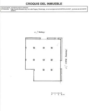 Local en avenida Orihuela, 67