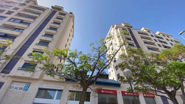 Local en avenida Doctor Jiménez Díaz, 7