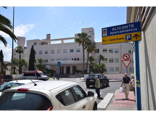 Local en plaza Doctor Gómez Ulla, 1