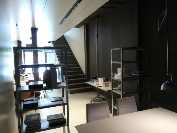 Local en calle Vázquez de Mella, 23