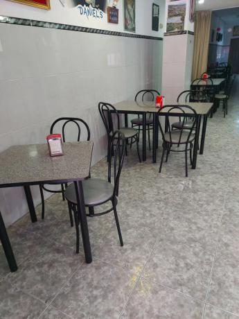 Local en calle Alberola, 49