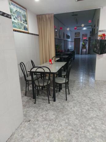 Local en calle Alberola, 49