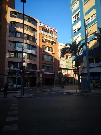 Local en calle Cardenal Belluga, 3