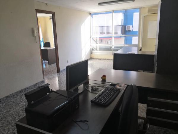 Local en calle Cardenal Belluga, 3