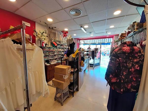 Local en avenida de Holanda