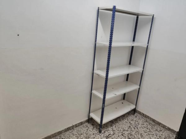 Local en calle Nostra Sentora dels Angels, 16