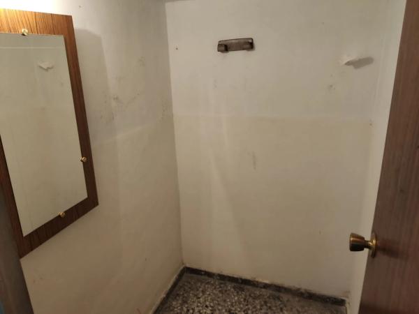 Local en calle Nostra Sentora dels Angels, 16