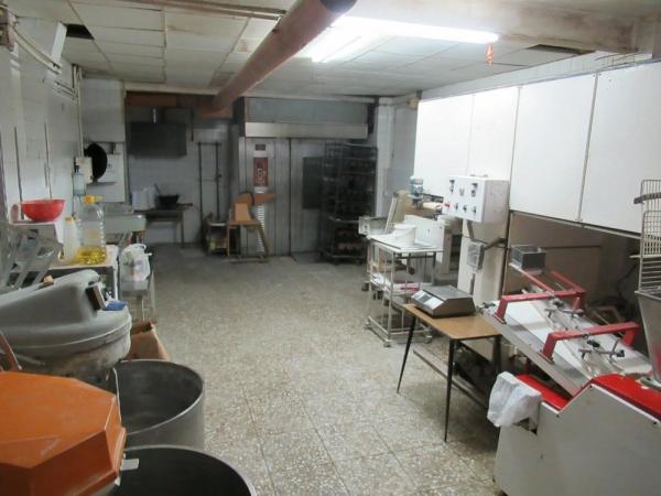 Local en Barrio Carolinas Bajas