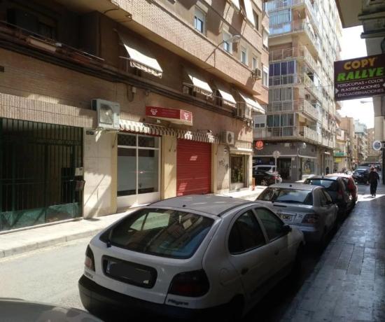 Local en calle de Gasset y Artime, 22