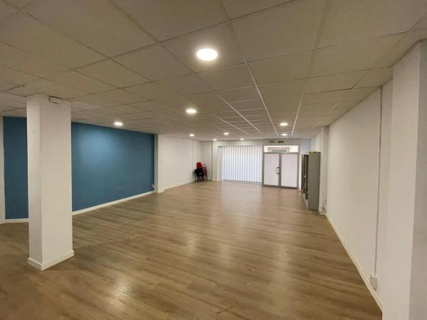 Local en calle de San Salvador